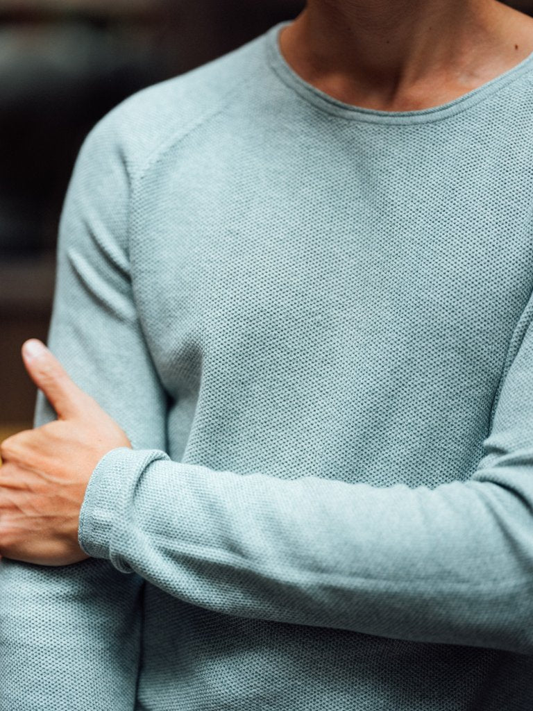 סריגים וסווטשירטים