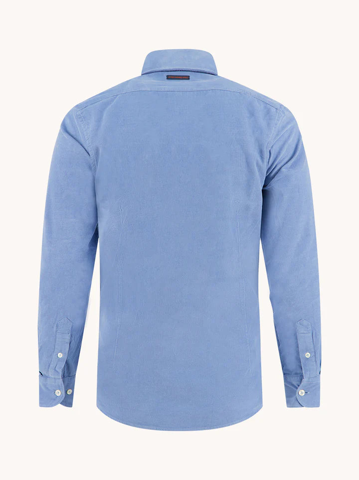 מכופתרת קורדורוי