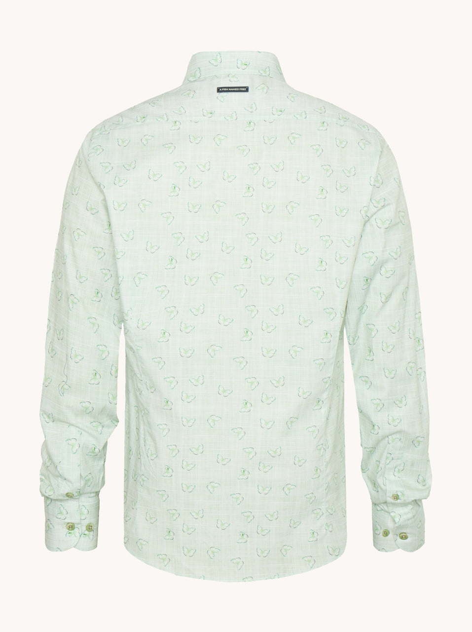 מכופתרת בהדפס פרפר