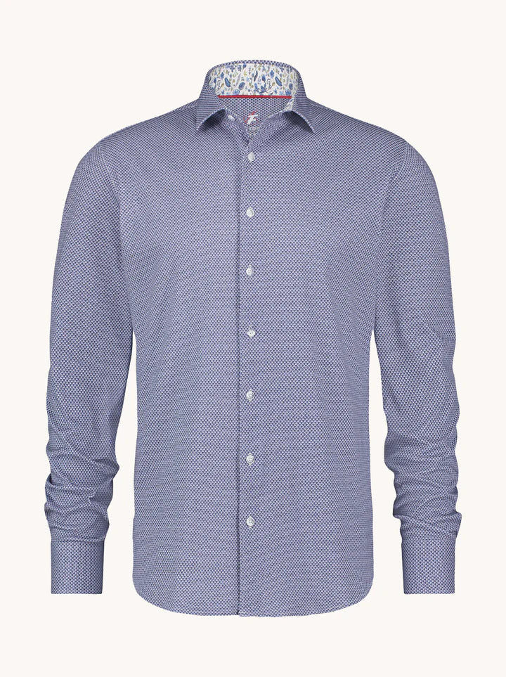 מכופתרת בהדפס מנוחש עדין