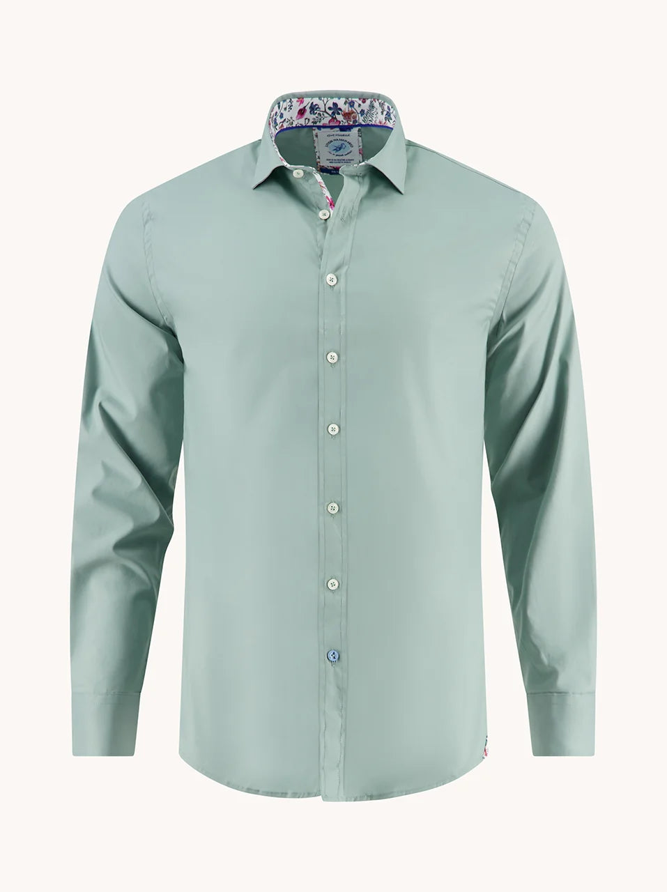 מכופתרת קלאסית