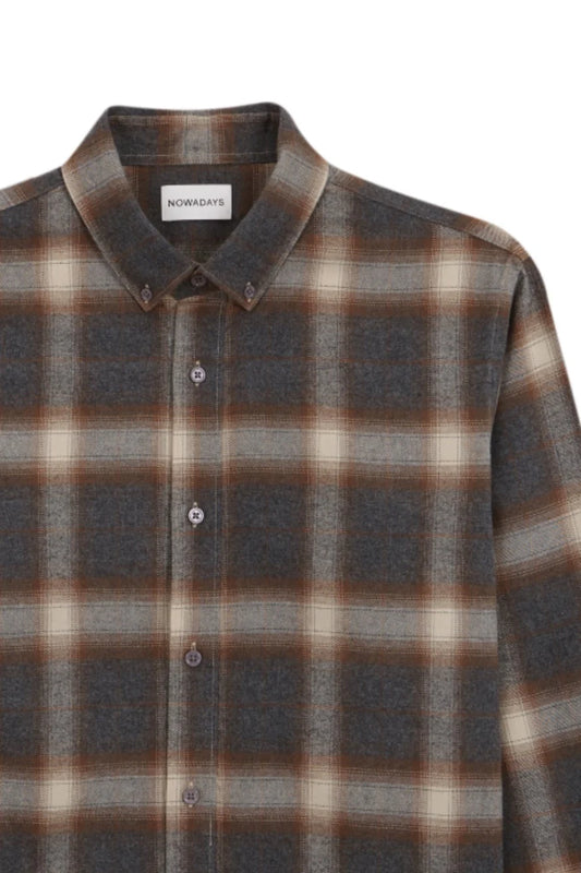 מכופתרת משבצות מודרנית