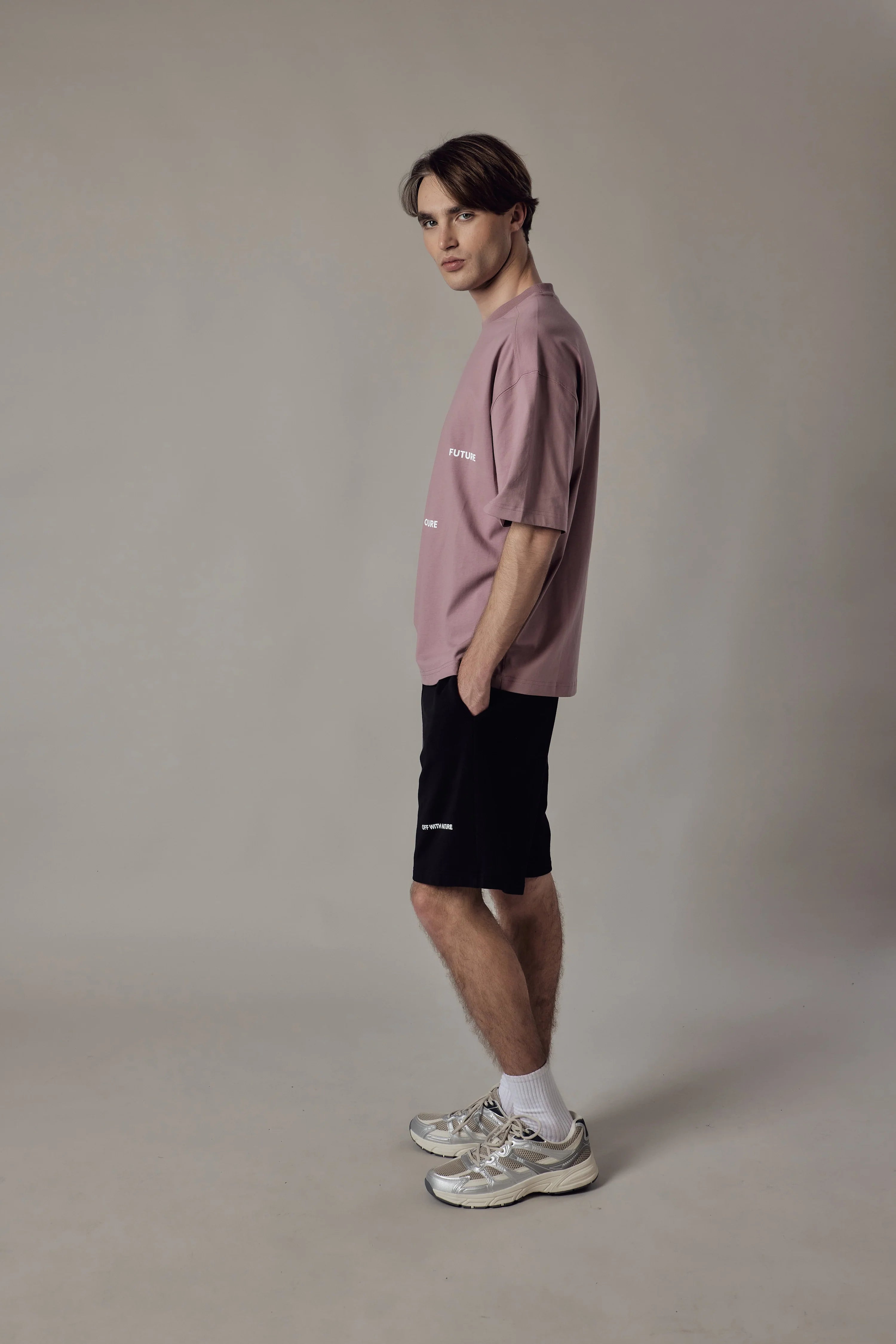 טישרט עם כיתוב