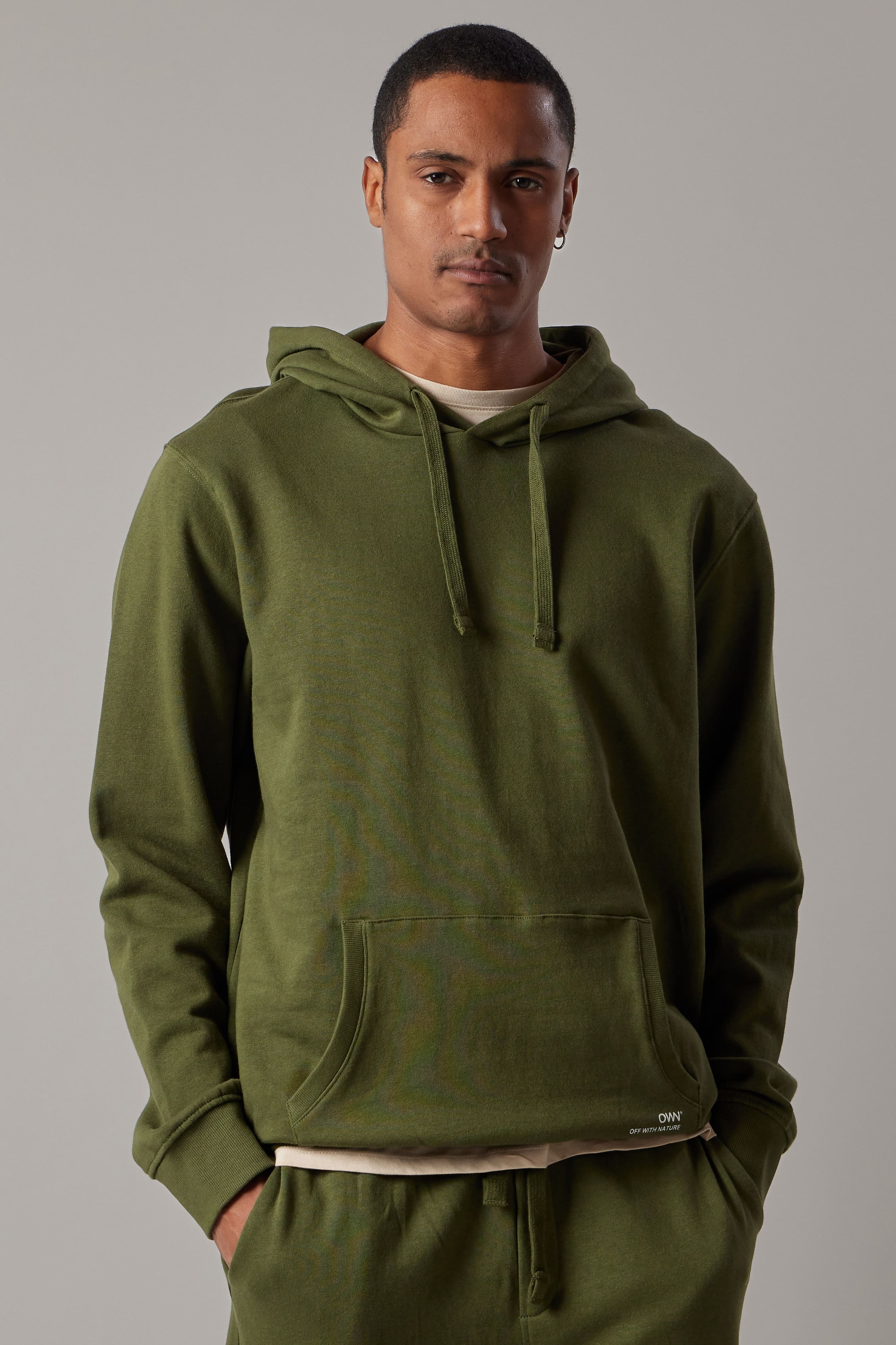 קפוצ'ון כותנה עם כיסי קנגורו