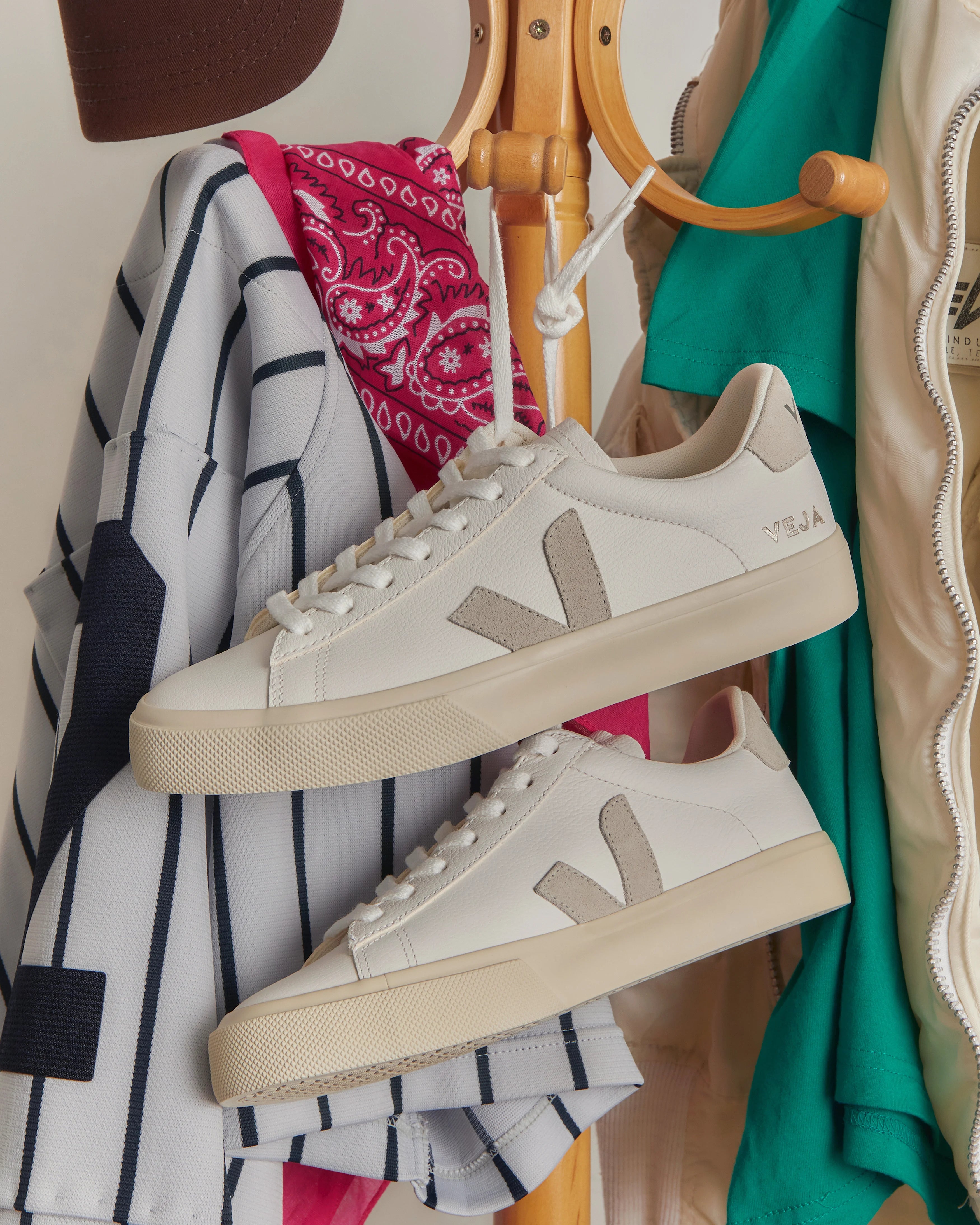 סניקרס Veja Campo