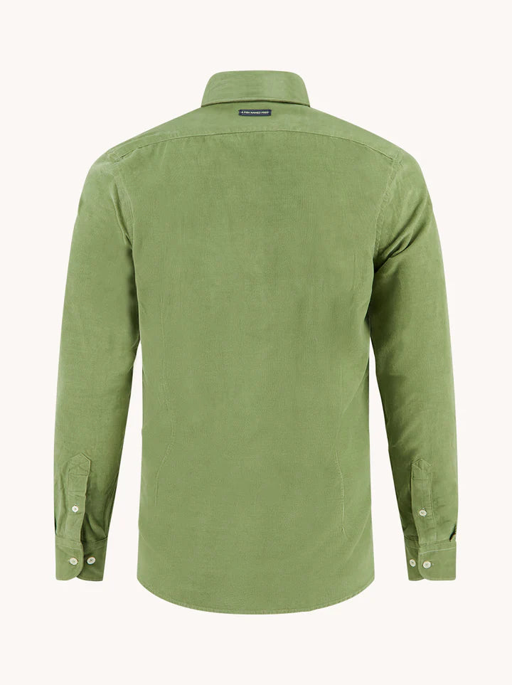 מכופתרת קורדורוי