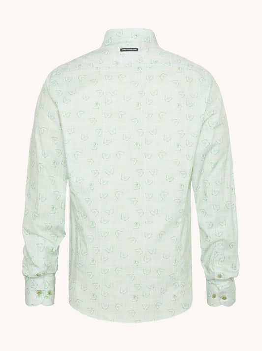 מכופתרת בהדפס פרפר