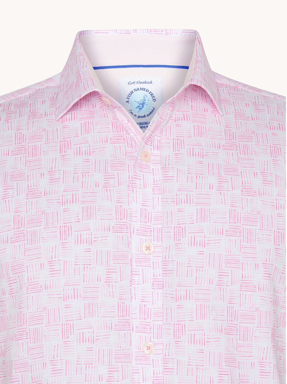 מכופתרת קצרה