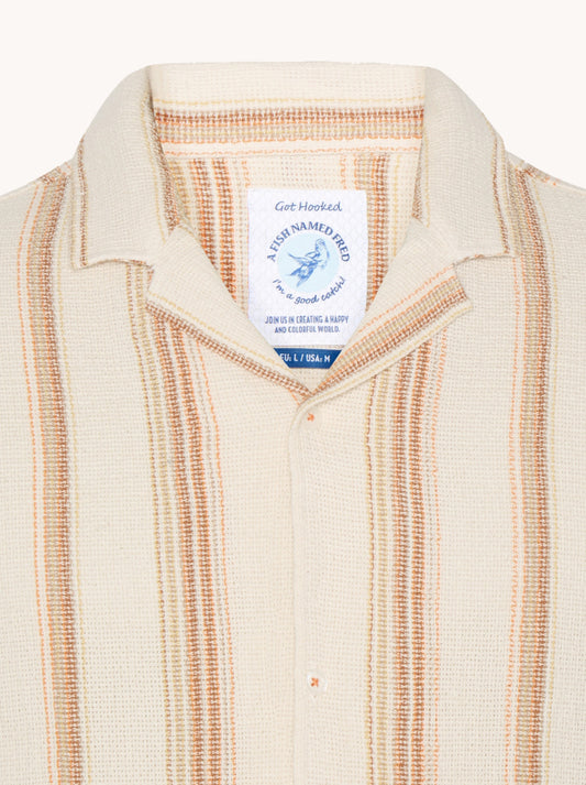 מכופתרת פסים סרוגה