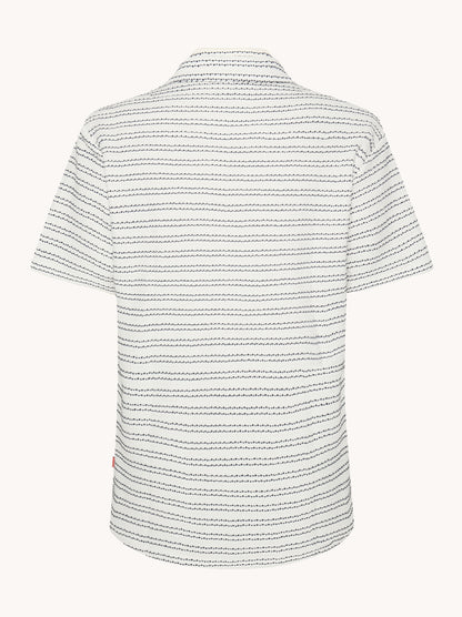 מכופתרת פסים