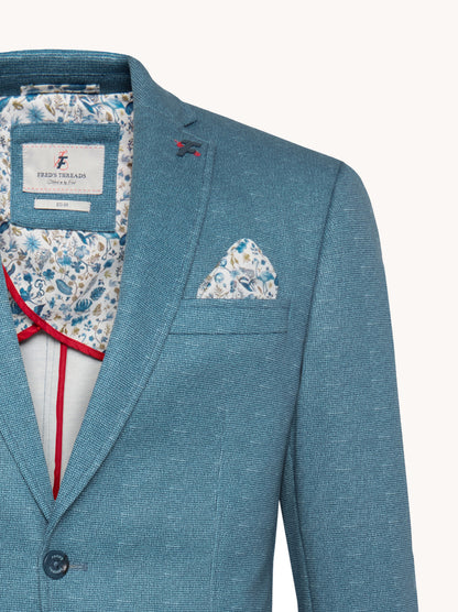 להדגמה בלבד - החליפות בהתאמה אישית בחנות