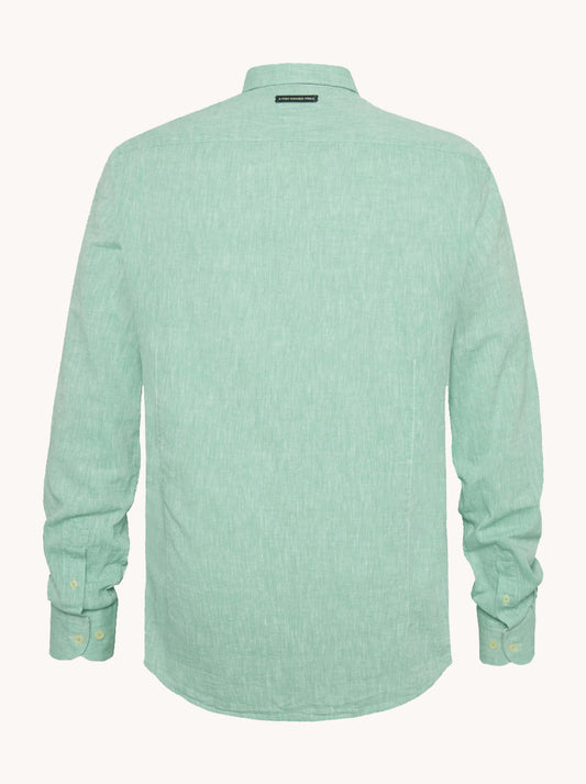 מכופתרת פשתן