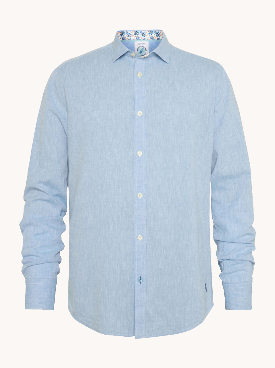 מכופתרת פשתן