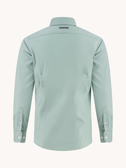 מכופתרת קלאסית