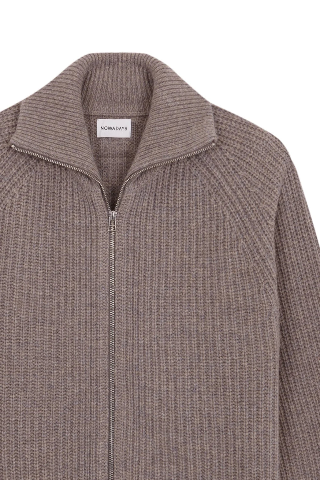 סוודר צמר צווארון גבוה